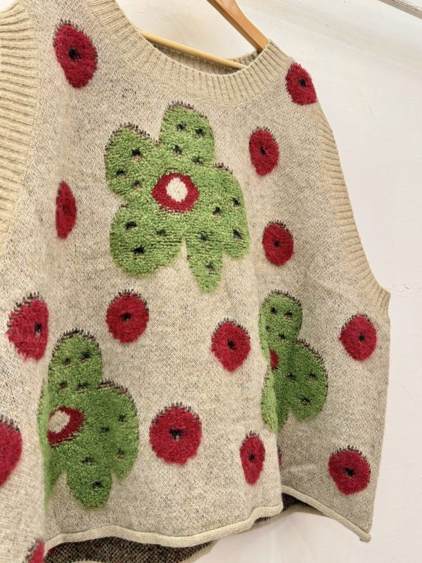 A07奇異果花花背心 