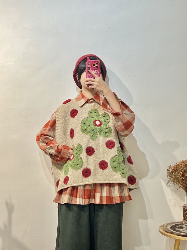 A07奇異果花花背心 