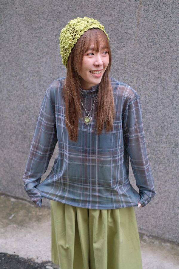 B03 格紋透膚內搭 