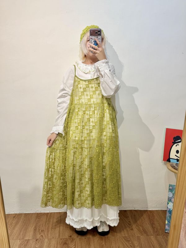 B06 肉肉藏好荷葉褲 