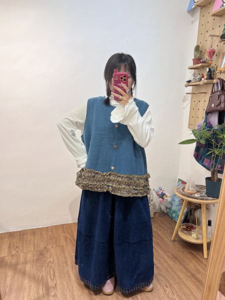 A18溫柔荷葉背心 