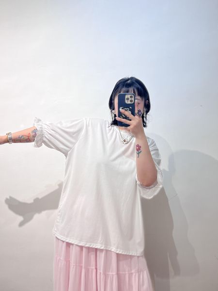 A01點綴蕾絲上衣 