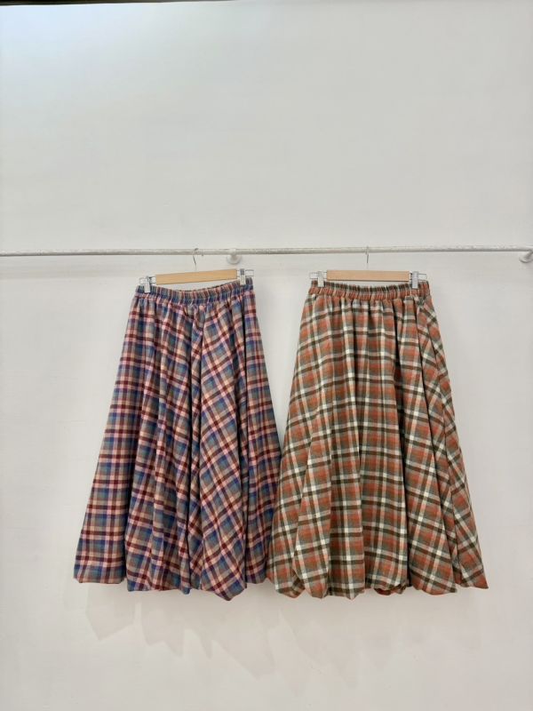 快樂轉圈格紋花苞裙 