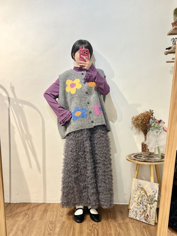A08四朵花毛呢背心 
