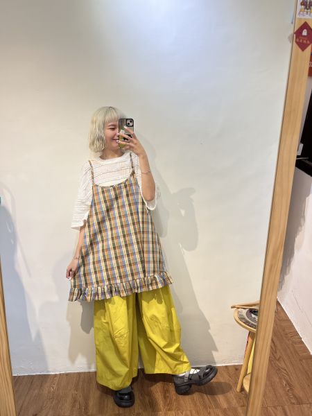 彩色盤寬褲 