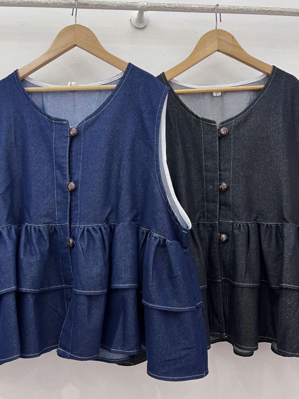 A10 率性蛋糕牛仔背心 