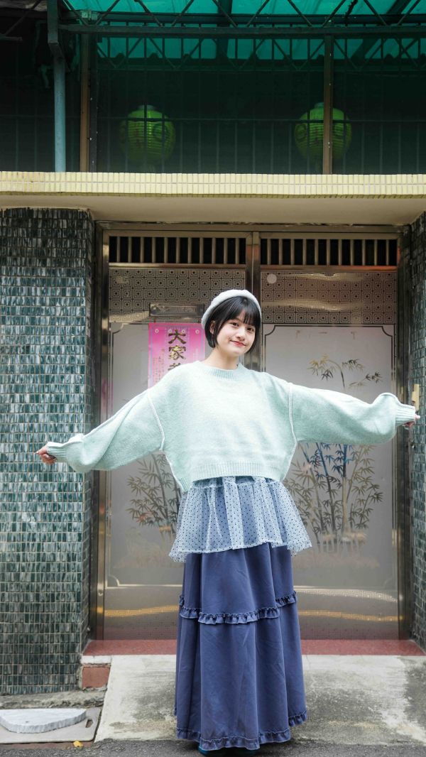 短版縫線設計毛衣 