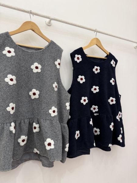 A01遍地開花毛呢背心 