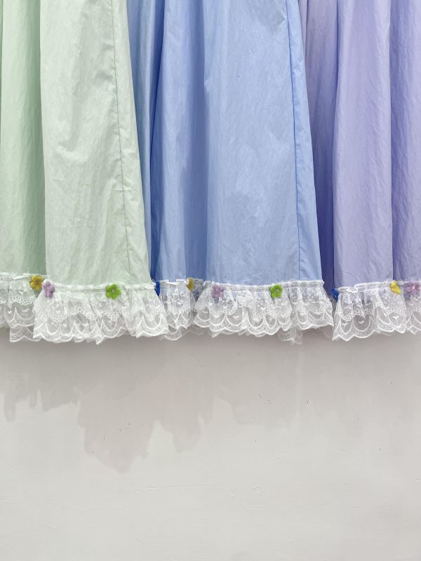 A05 蕾絲花亮亮褲 