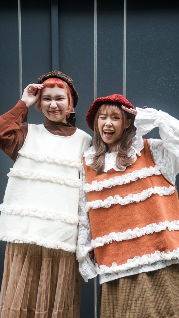 A09層層雪花毛背心 