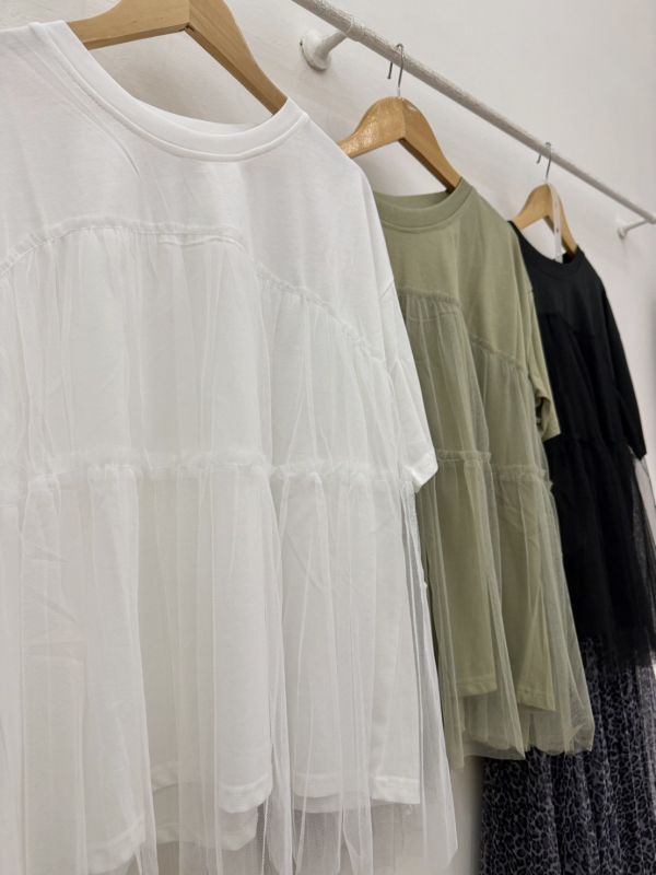 圓領拼接紗上衣 