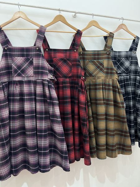 A13冬日洋娃娃吊帶洋裝 