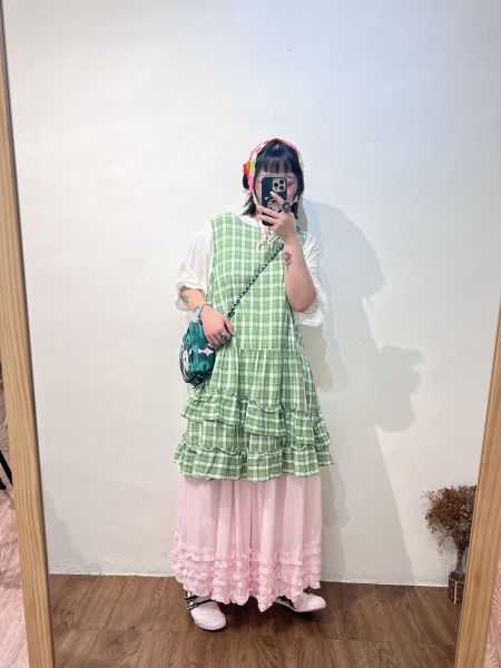 A06 彩虹公主格紋背心 