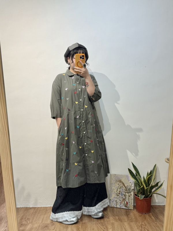 愛心刺繡襯衫洋裝 
