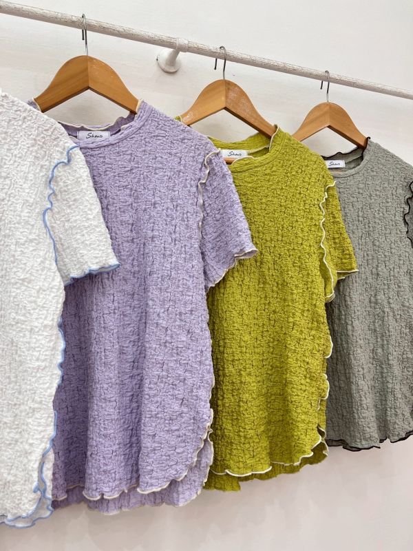 滾邊皺皺打底衣 