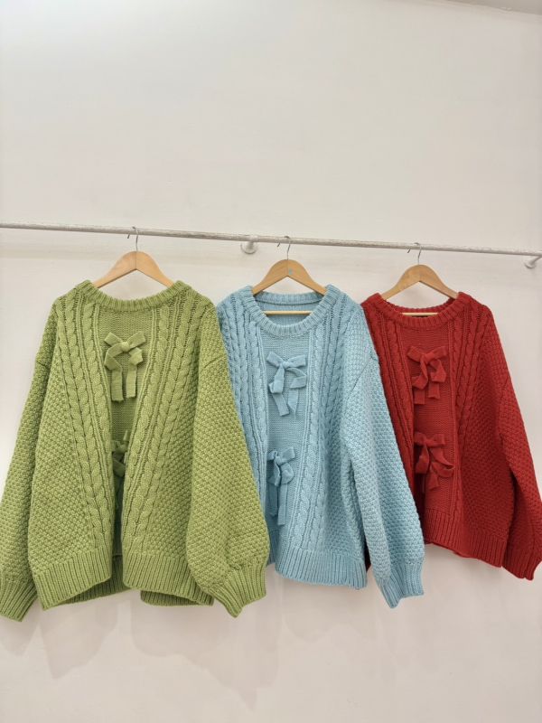 蝴蝶麻花針織衣 