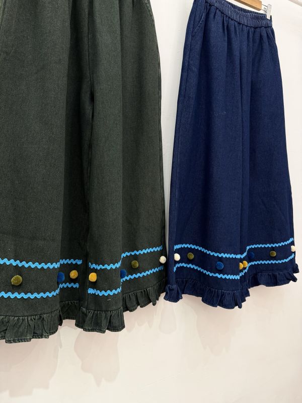 A06加絨球球牛仔寬褲 