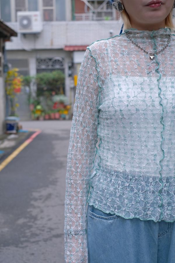 蕾絲透膚內搭 