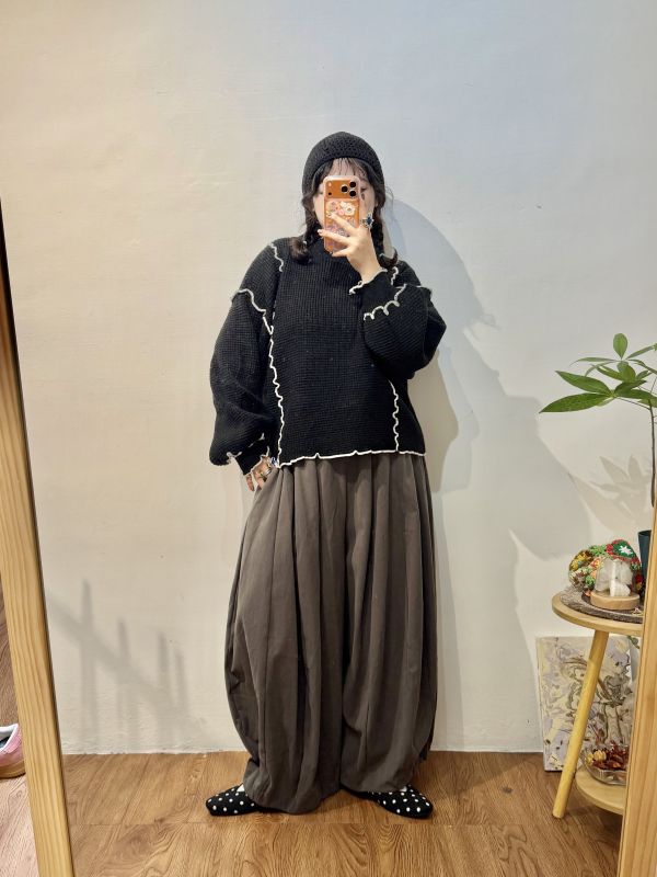 A11捲捲滾邊毛衣 