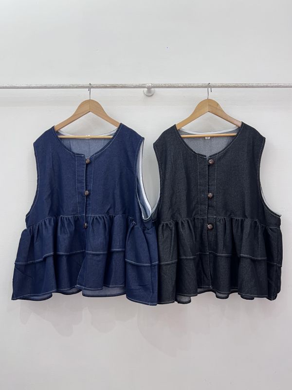 A10 率性蛋糕牛仔背心 