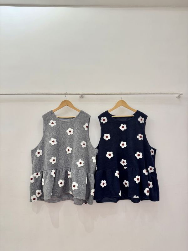 A01遍地開花毛呢背心 