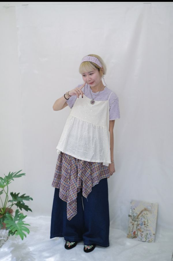 滾邊皺皺打底衣 