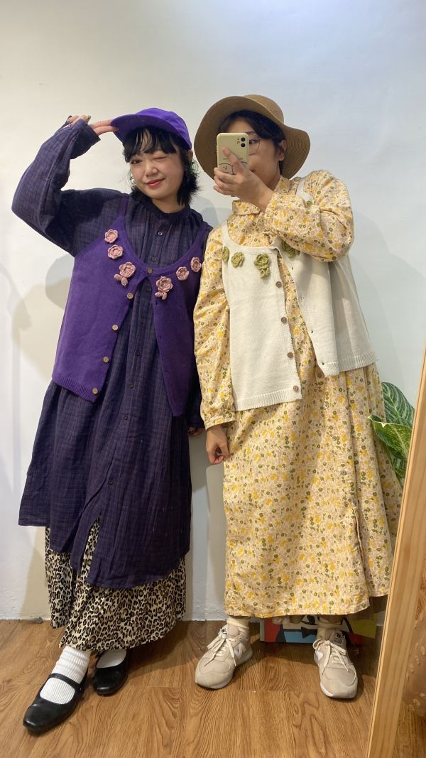 立體花花背心 