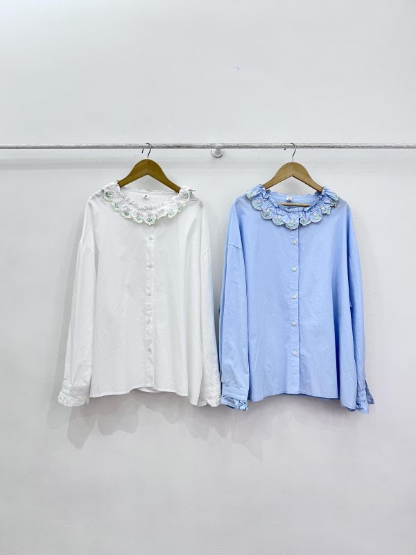 鬱金香滾邊上衣 