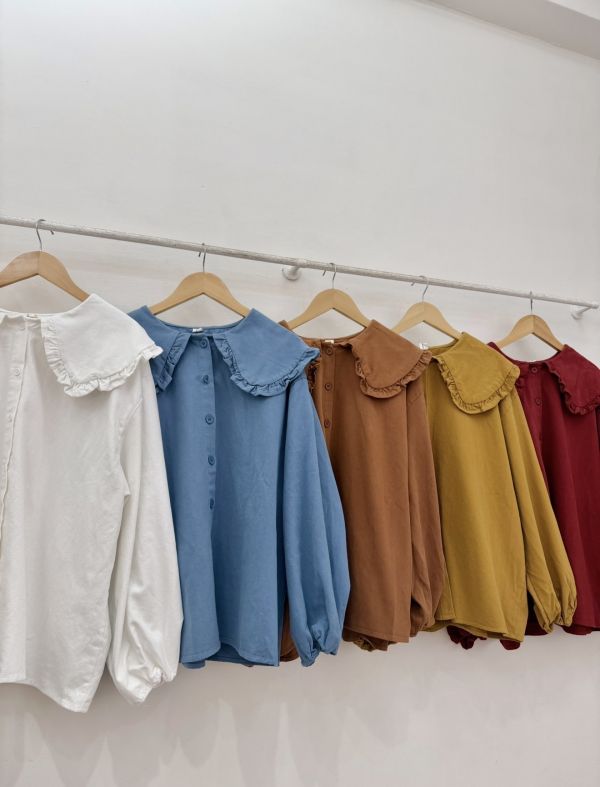 日系娃娃領素色上衣 