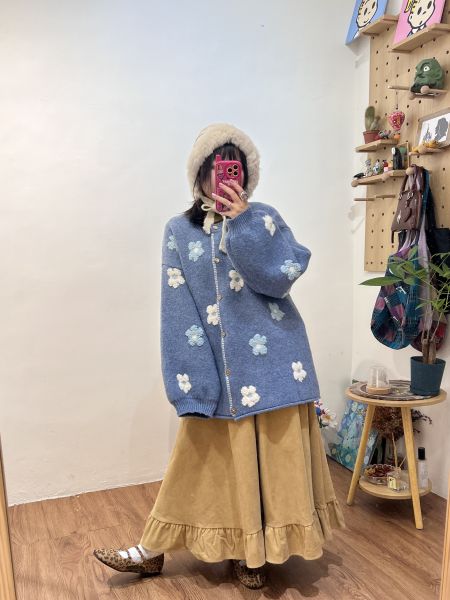 A19好多花花毛衣 