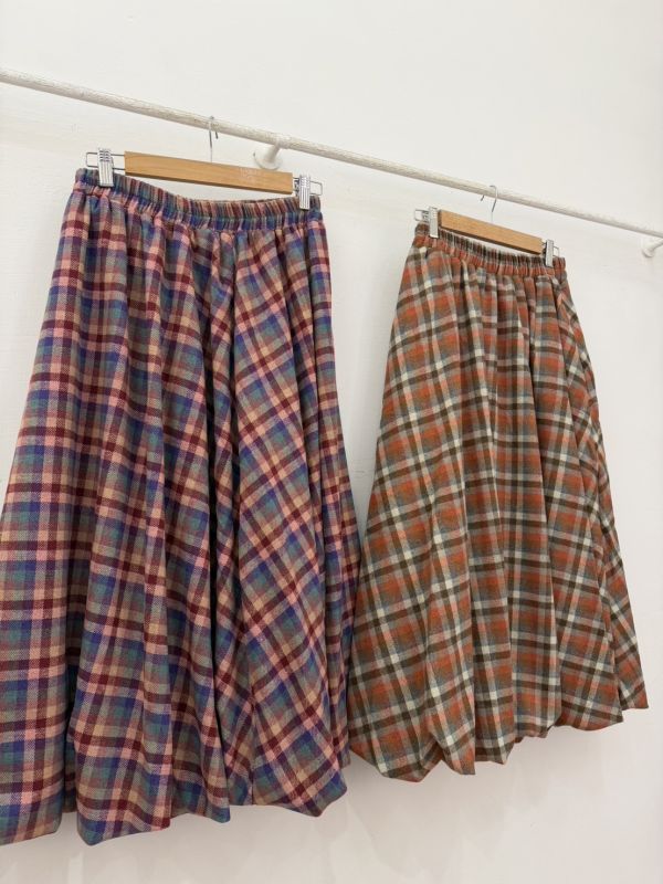 快樂轉圈格紋花苞裙 