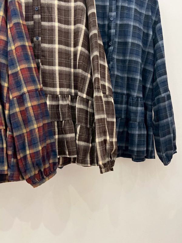 文青格紋五分上衣 