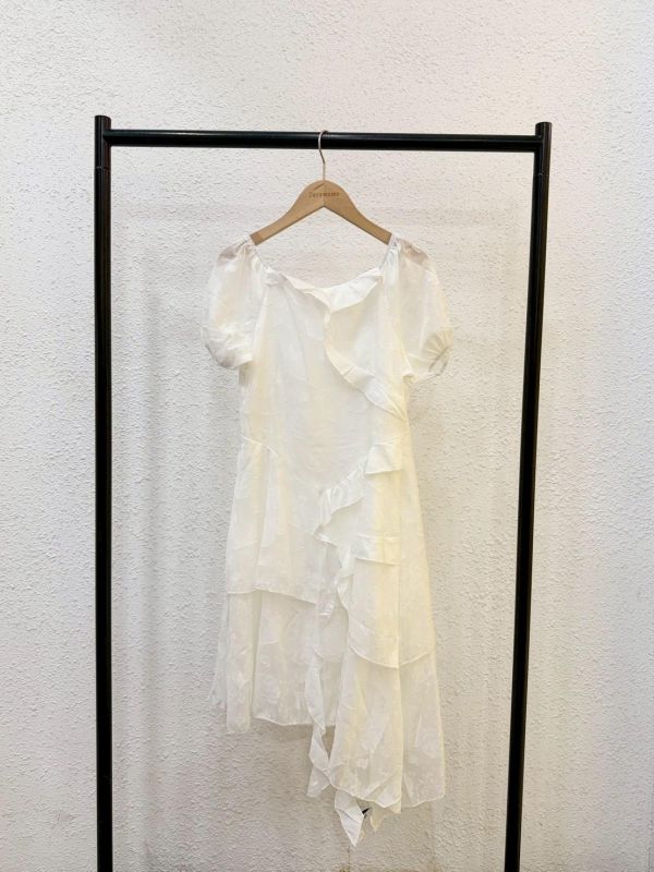 優雅捲邊不規則洋裝 