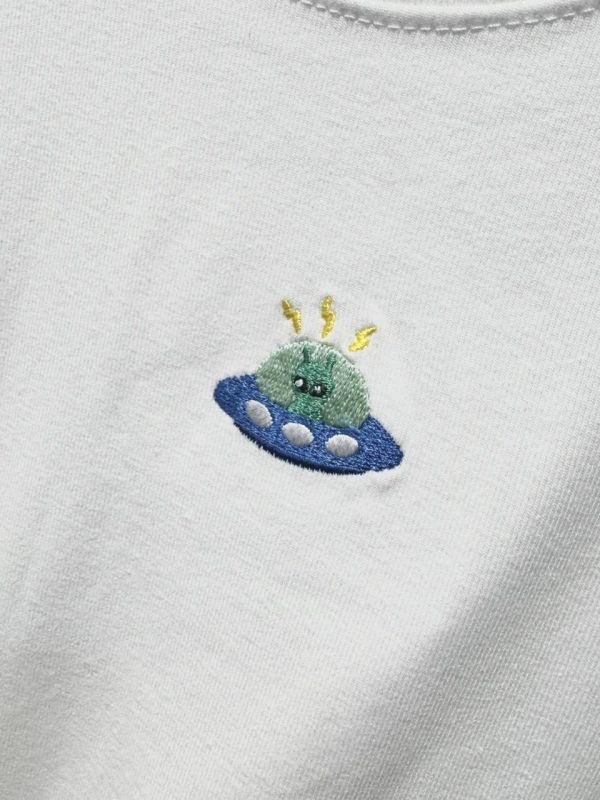 自訂款-外星飛碟刺繡圓領上衣 (MIT) 
