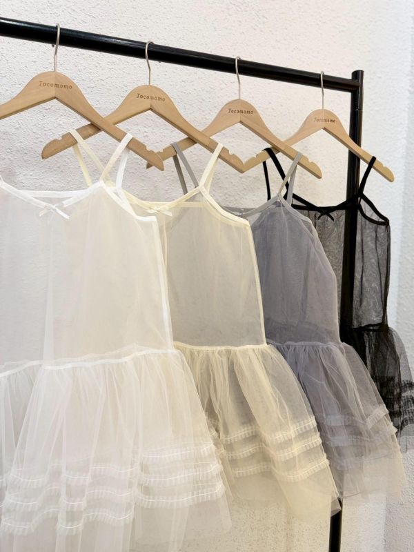 細肩網紗蛋糕罩衫 