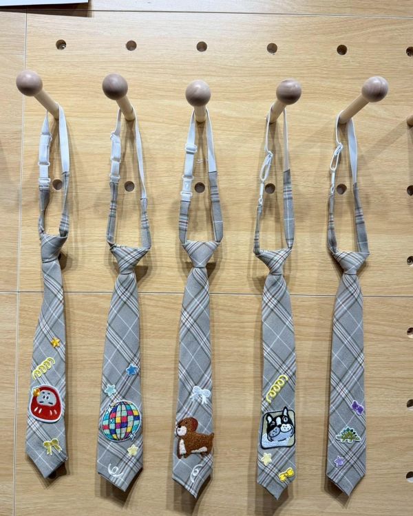 可愛清新格紋短領帶 