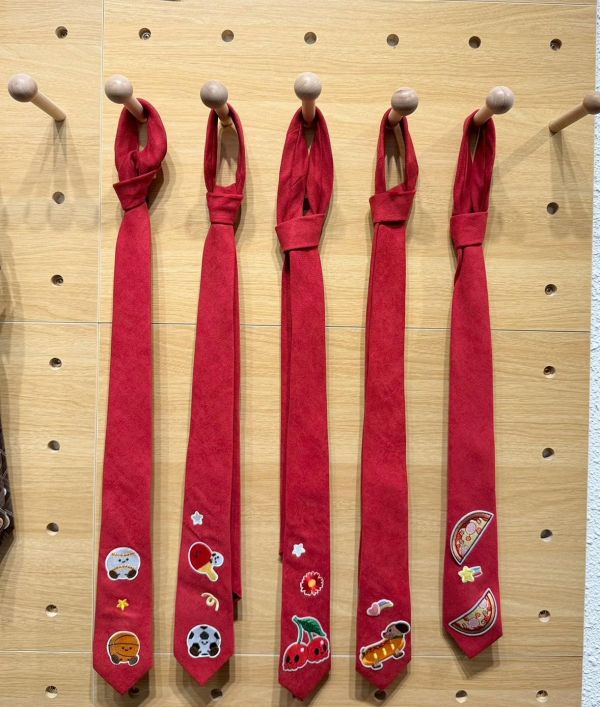 可愛草莓紅長領帶 