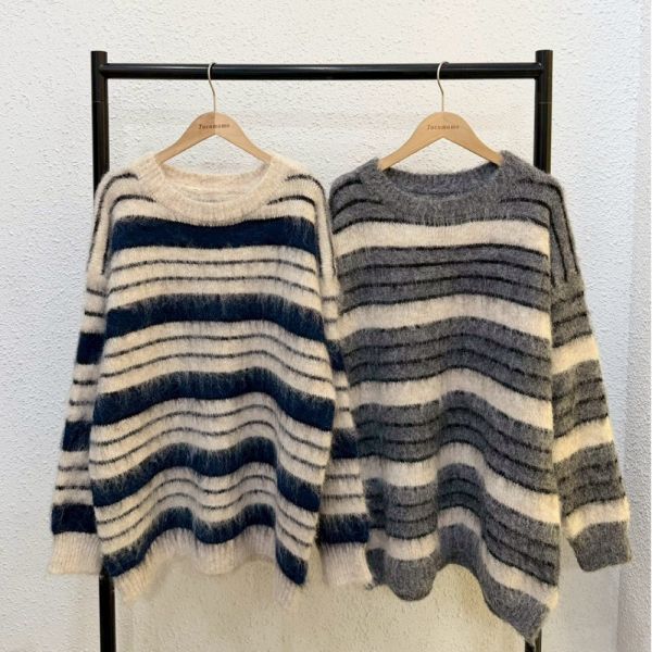 毛毛撞色橫條紋毛衣 