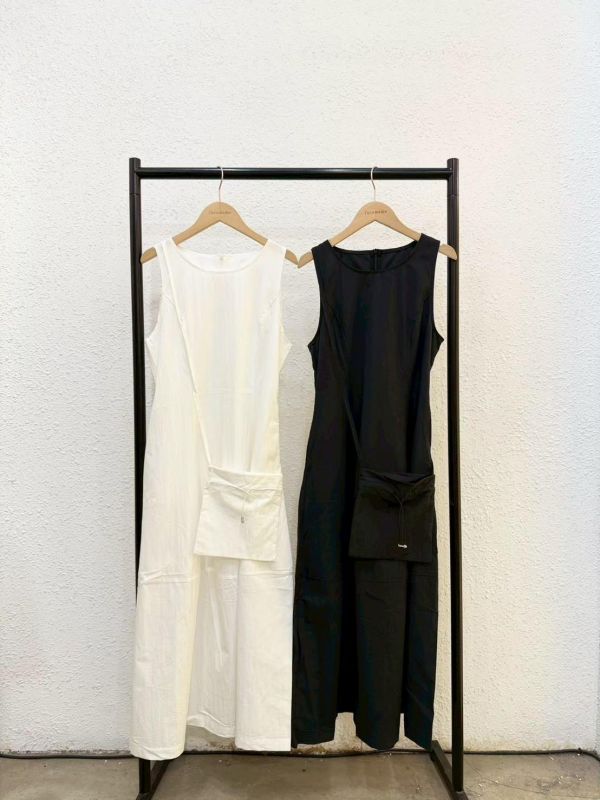 簡約寬領小包洋裝 