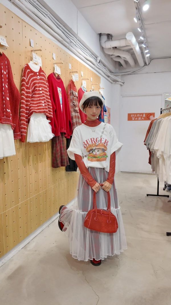 可愛漢堡貓大踢 