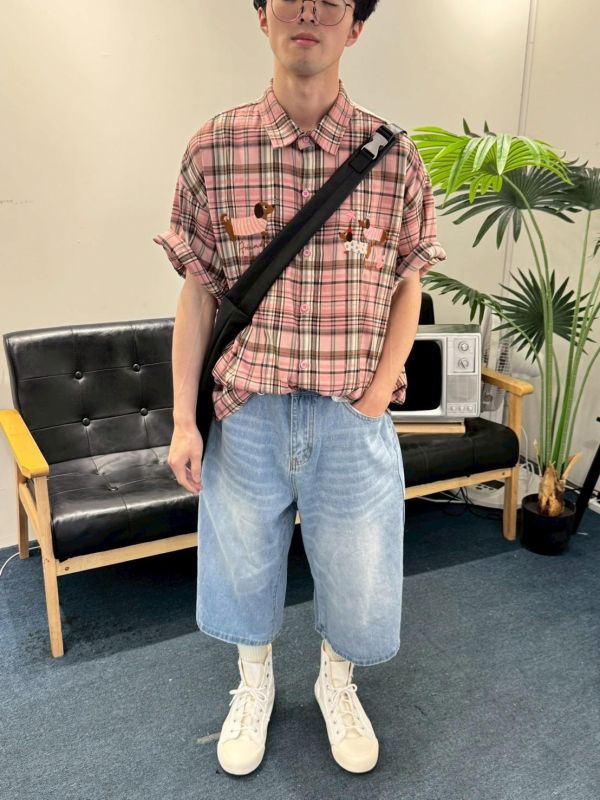 派對臘腸狗格紋襯衫 