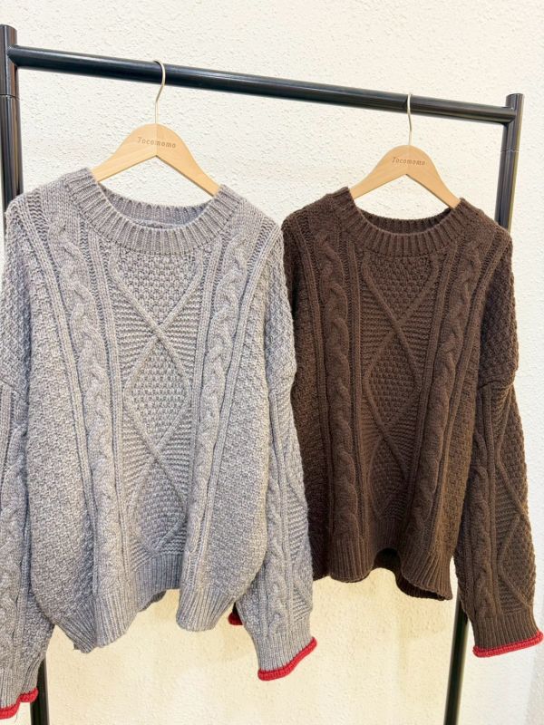 暖暖紅邊麻花毛衣 