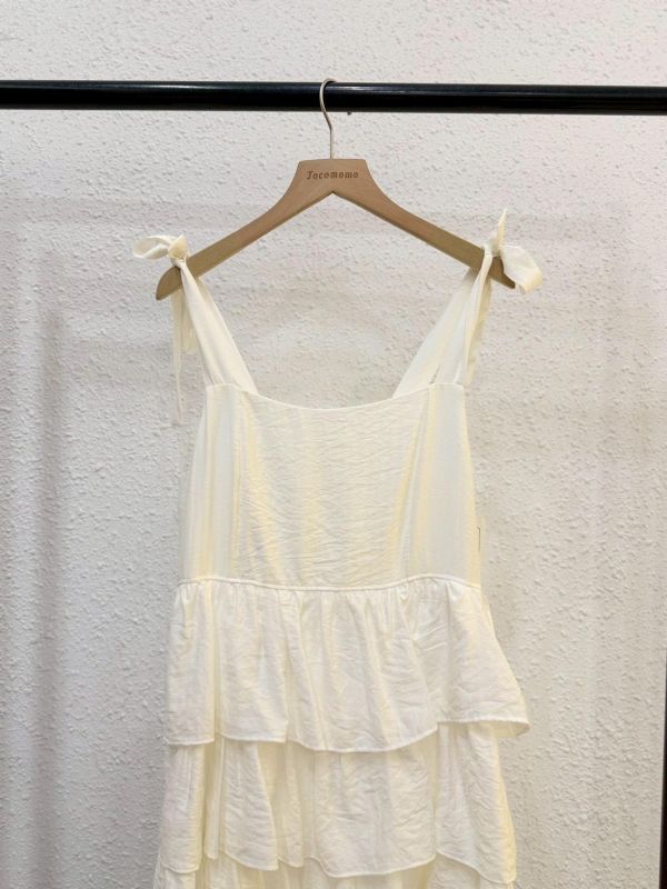 氣質木耳邊綁帶洋裝 