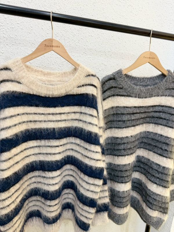 毛毛撞色橫條紋毛衣 