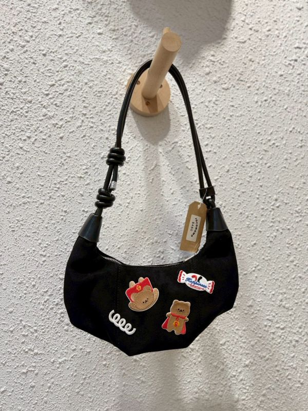 百搭牛角燙布小包 