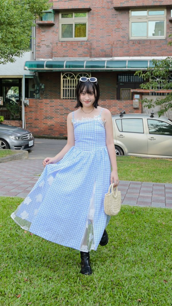 蕾絲花花格紋洋裝 