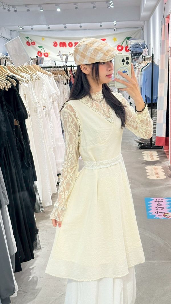 蕾絲少女花邊短洋裝 