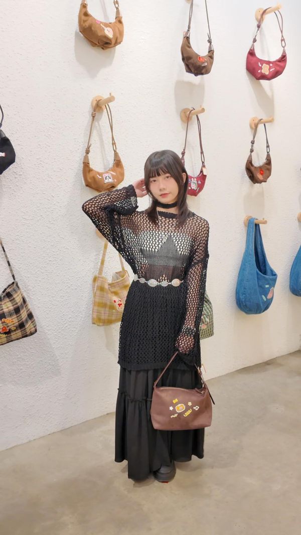 星星洞洞針織上衣 