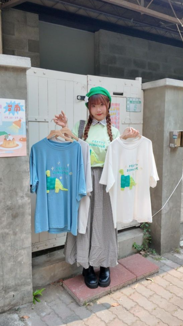 自訂款-漂亮恐龍刺繡大踢 