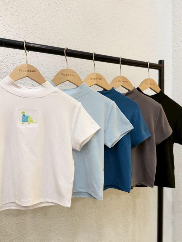 自訂款-漂亮恐龍刺繡高領上衣 (MIT) 